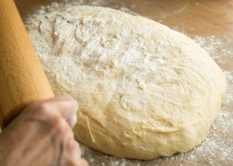 Flaumige Buchteln mit Marmelade gefüllt